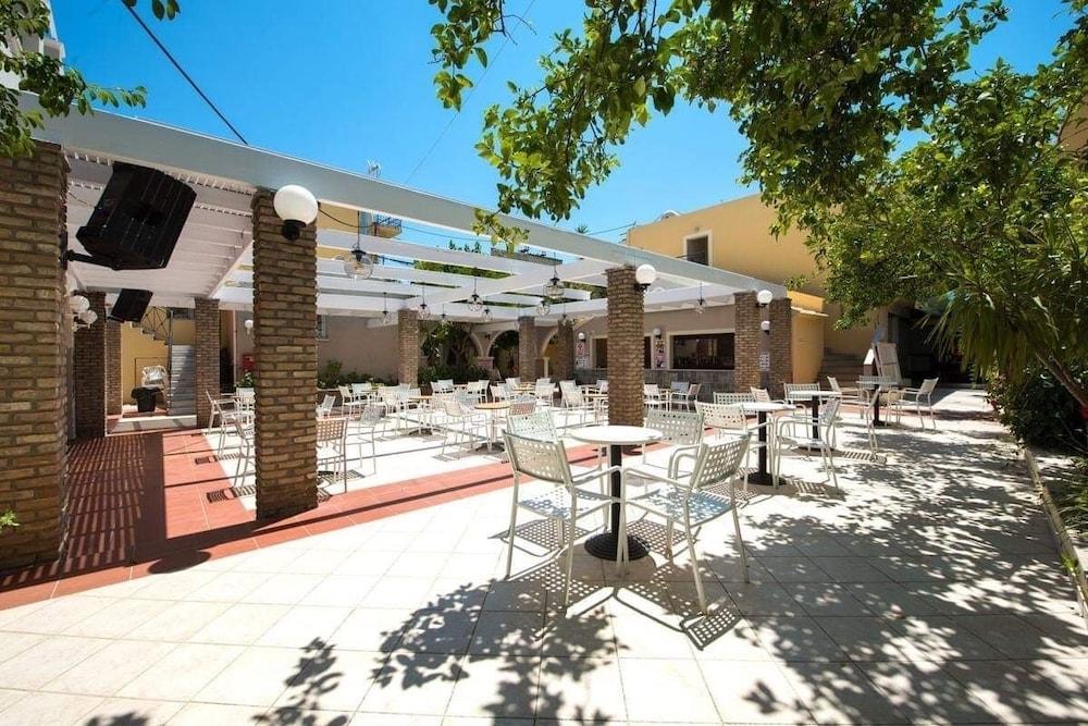 Trabukos Beach Complex (Adults Only) Kávos Exterior photo